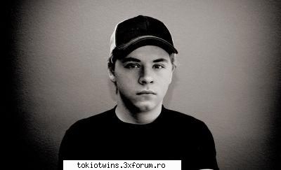 Galerie Gustav - black_shadow - Gustav